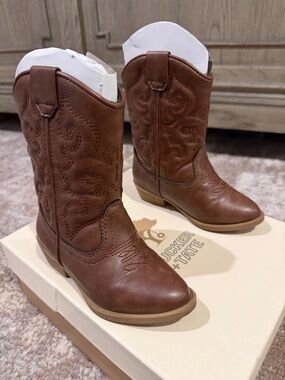 Tucker + Tate Chestnut Brown Western Stitching Boots